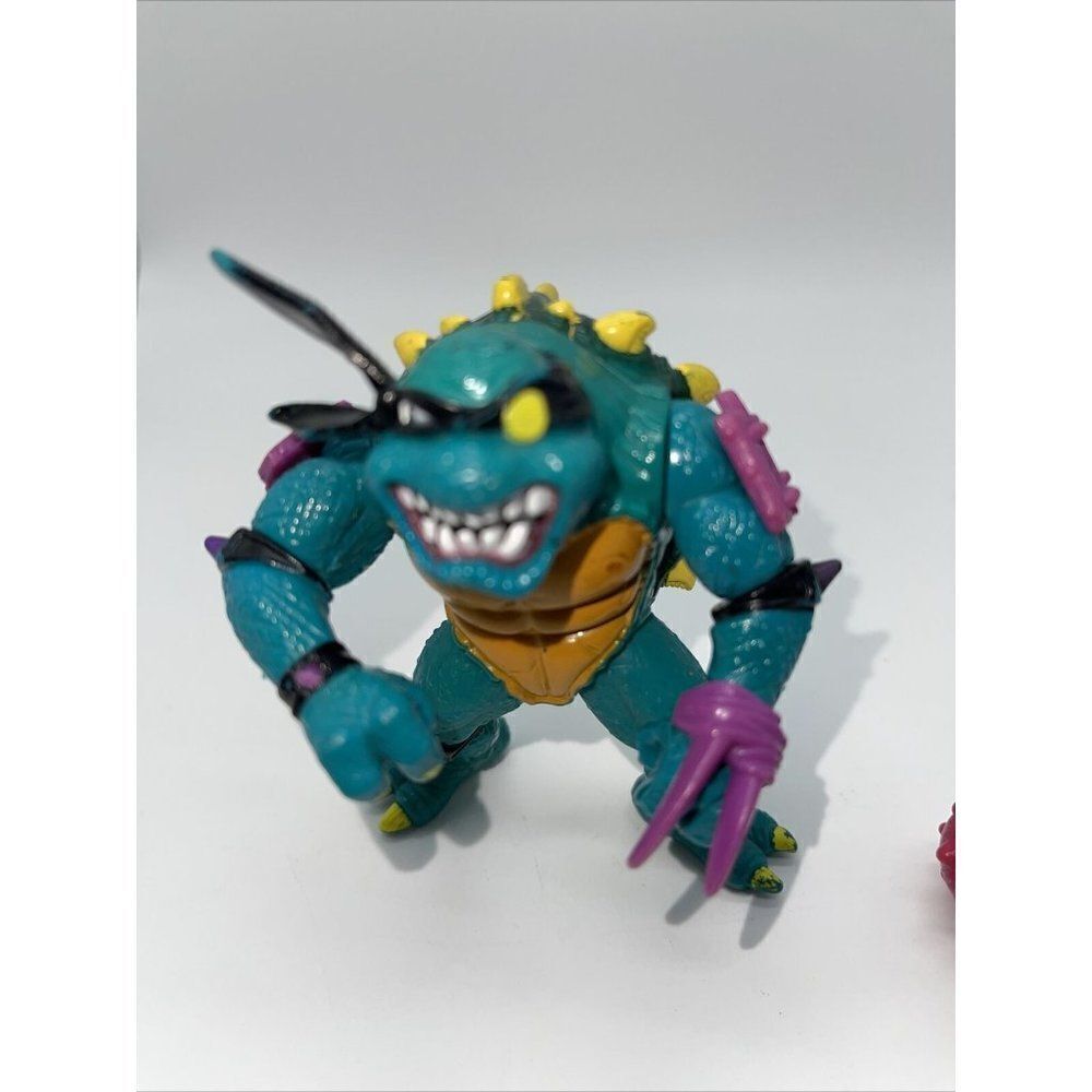 TMNT * 1990 Slash Variant Action Figure - Picture 2 of 4